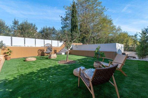 Garten, Treppe zum Pool