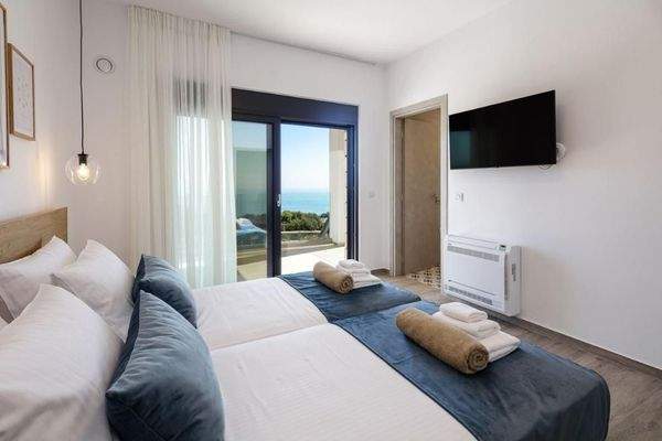 Kreta, Kefalas: Erstaunliche Steinvilla mit Meerblick und Pool zu verkaufen