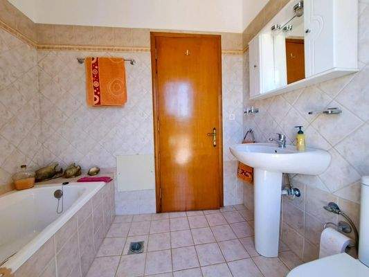 Kreta, Gavalochori: Charmante Landvilla mit drei Schlafzimmern und Pool zum Verkauf