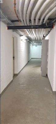 Kellergang Mitte-rechts