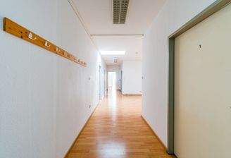 Großzügiger Eingangsbereich/Flur