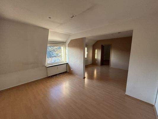 Wohn- Essbereich_.jpg