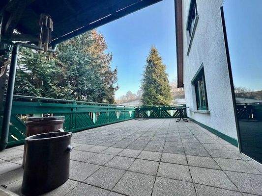 riesige Freiterrasse