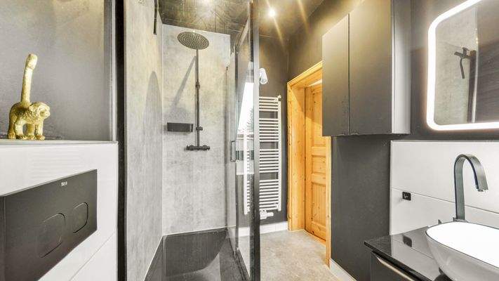 Das Tageslicht-Duschbad im Obergeschoss