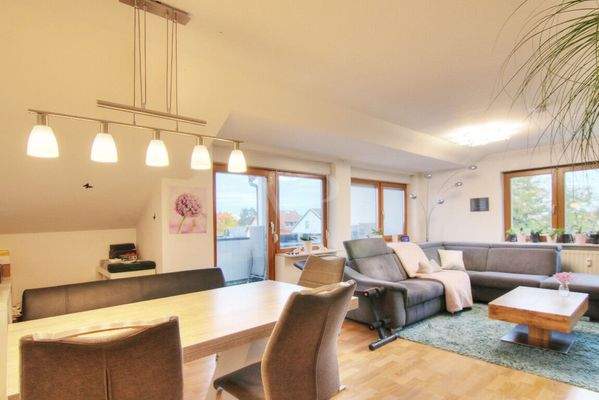 Wohn- und Essbereich I