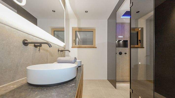 KITZIMMO-Hochwertiges Neubauchalet in Toplage kaufen - Immobilie Kitzbühel.