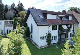 Ansicht auf das Mehrfamilienhaus