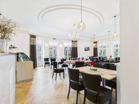 CAM03784G0-PR0093-STILL015-thumbnail-h750-70