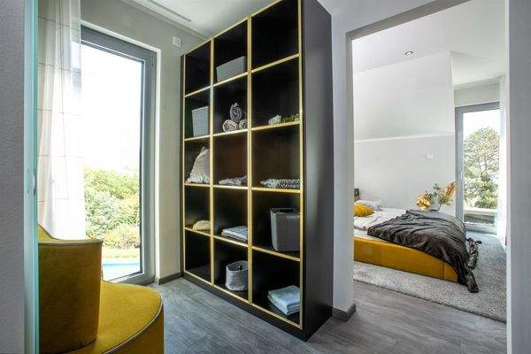 Schlafen mit Ankleidezimmer