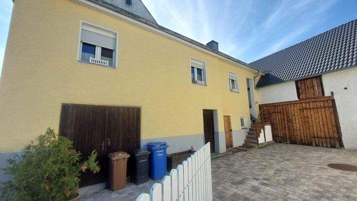 Innenhof Einliegerwohnung.jpg