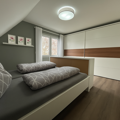 12. E1 Schlafzimmer Fenster