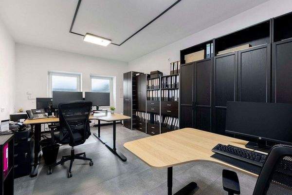 16-Büro.jpg