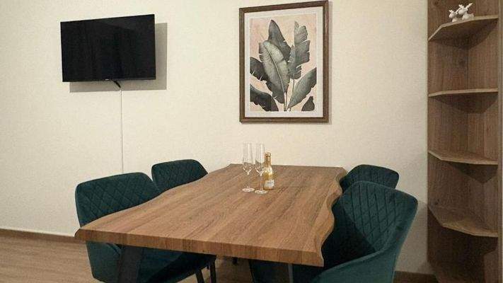 Ess-   Arbeitsbereich im Wohnzimmer