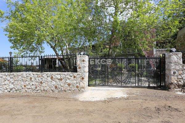 Suitable Home for Private Living for Sale in Konyaaltı Çağlarca