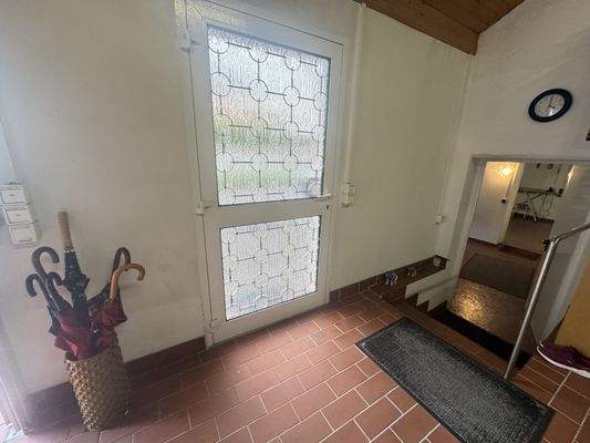 Seitentür zur Garage/Keller