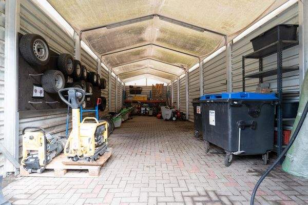 Aluminium-Leichtbauhalle