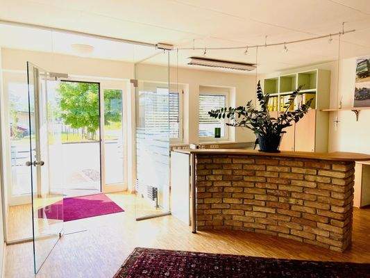 Hell, freundlich und repräsentativ!