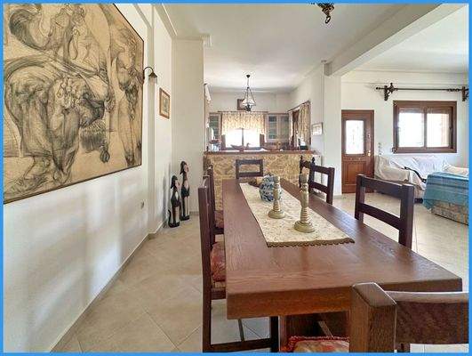 8f36de1fe7b24af38cb3e4e6e57794b1-original