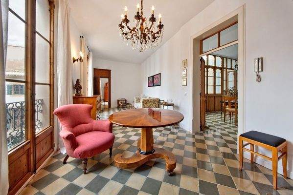 02- apartamento san nicolas salita recibidor