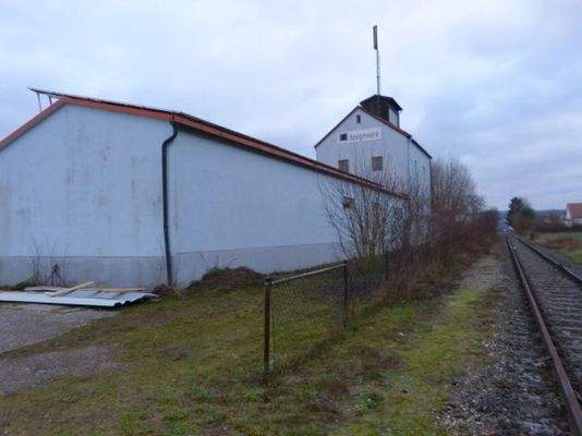 Rückseite der Lagerhalle