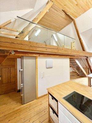 Blick von der Küche zur Galerie