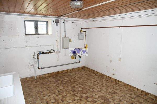 26 Technikraum und HWR.jpg