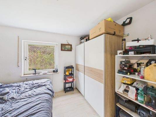 CAM01223G0-PR0177-STILL010