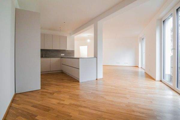 01_Wohnraum + Küche_2