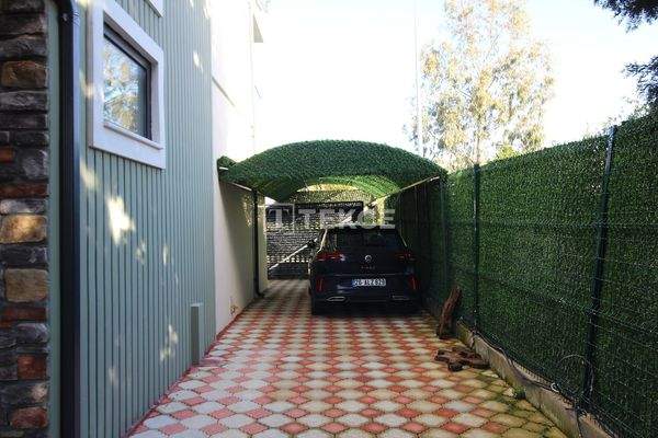 4-Bedroom Detached Villa with Pool in Belek Antalya