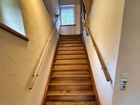 Treppenaufgang zum 1. Obergeschoss