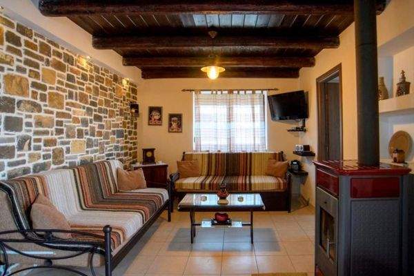 Südostkreta, Anatoli: Wohnung im ersten Stock mit Berg- und Meerblick zu verkaufen