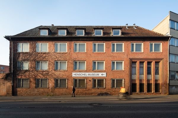 Außenfotos Geldände