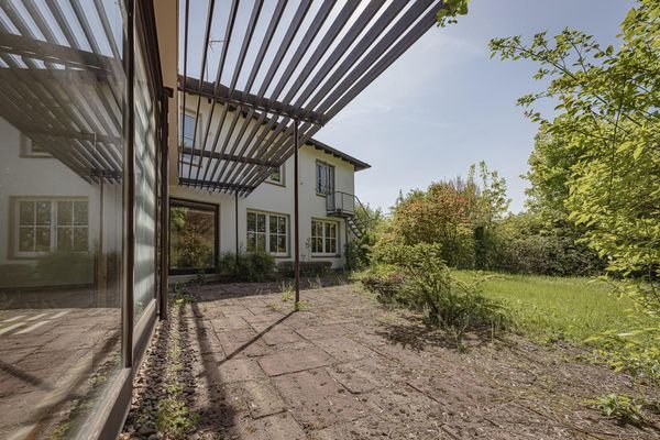 Terrasse vor dem Wintergarten
