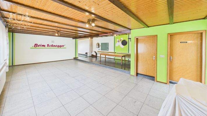 CAM01984G0-PR0452-STILL038