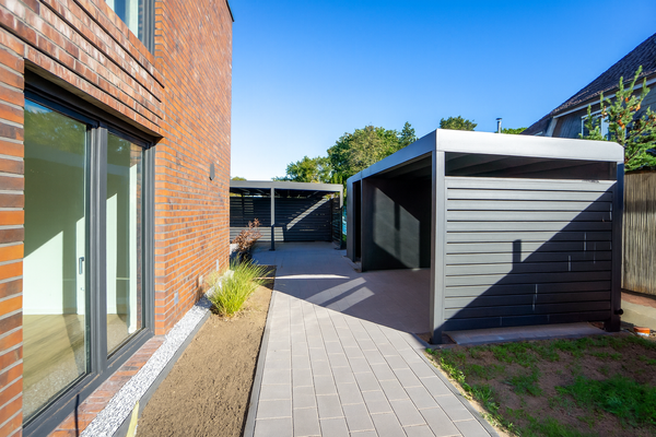 Fahrradgarage - Weg zur Straße