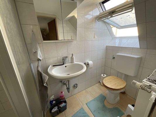 1+2 OG links_separate Toilette_www.villingen.immobilien