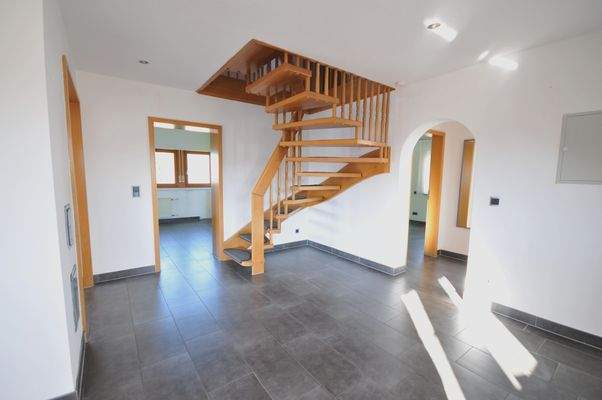 Treppenanlage vom OG zum DG