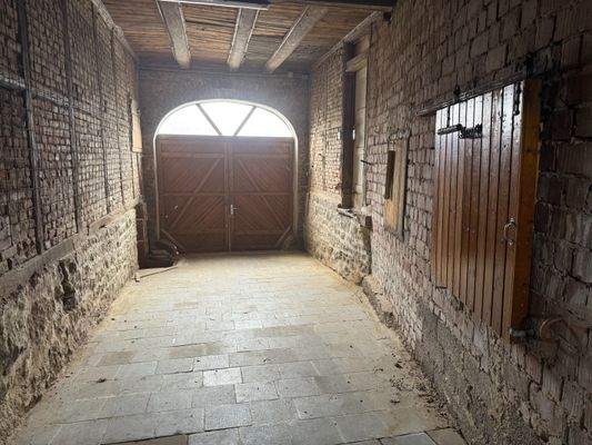 Grundstückseinfahrt