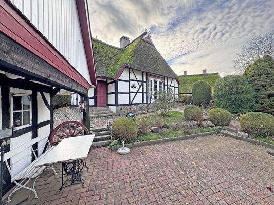 Blick vom Nebengebäude