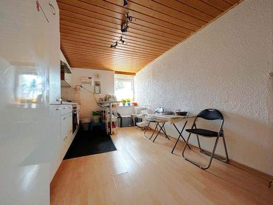 Wohnung 2: Große Küche - praktisch und hell – ein Raum für Alltagsmomente