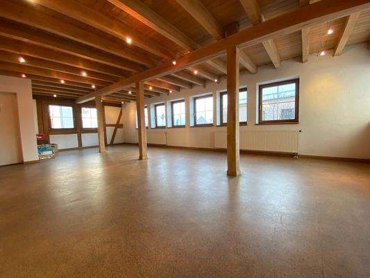 Laden-/Ausstellungsfläche OG