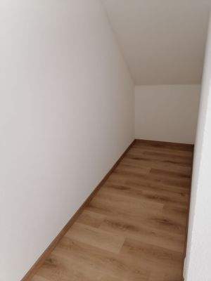 695a5cd233c800.20190234-Abstellraum UG.jpg