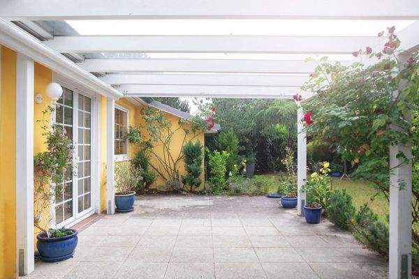 Terrassenblick auf den Anbau