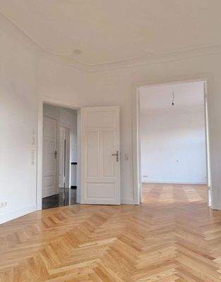 Zwei Zugänge vom Flur und Wohnraum.jpg