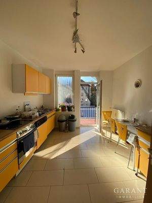 f735e963-1418-4a68-becd-a002c64e3a35