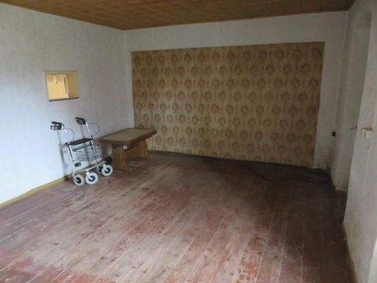 Geräumges Wohnzimmer