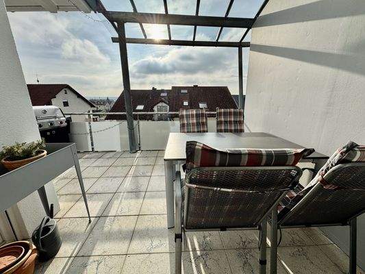 Überdachter Südbalkon obere Ebene