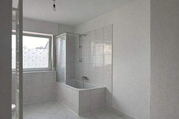 Repräs. 2-FH, OG Bad