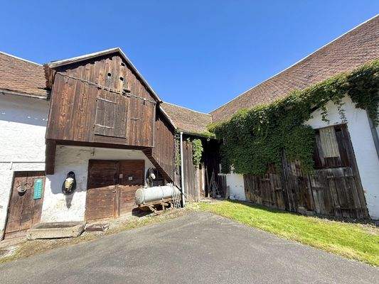 ehemalige Stallungen