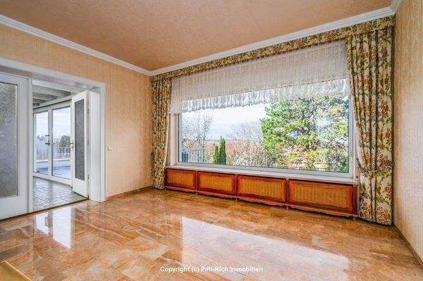 Wohnzimmer Hauptwohnung EG